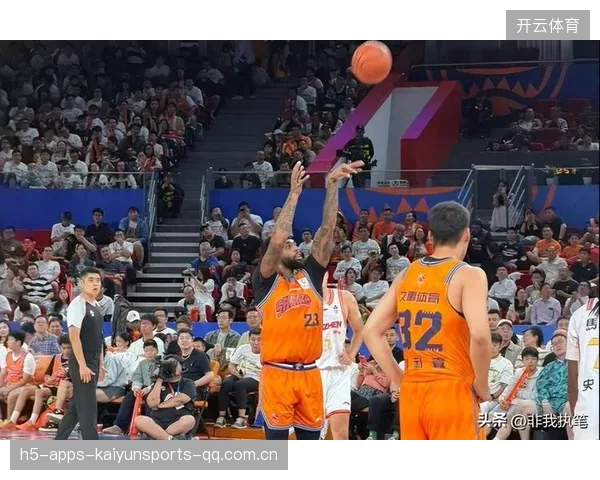 NBA球员的“超人气”爆发力：从“就你是NBA来的啊！”到“巴吉再大帽扇飞拉塞尔上篮”——如何让球员成为球迷心中的“神话”